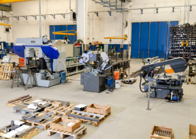 SAWING MACHINES